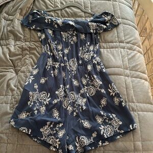 women’s blue floral romper